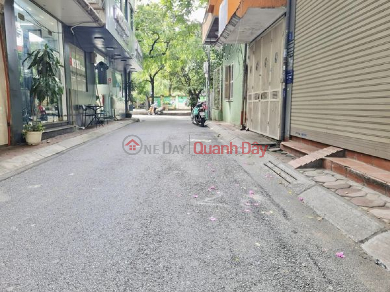 Property Search Vietnam | OneDay | Residential | Sales Listings HOUSE FOR SALE ON NGUYEN HONG STREET, 49M2, 5 FLOORS, 3.8M FRONTAGE, ASKING PRICE 21 BILLION VND, MANY SIDEWALKS FOR CARS AND BUSINESS.