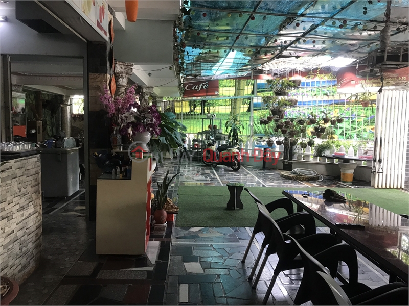 Property Search Vietnam | OneDay | Retail | Rental Listings Shop for rent at the corner of the intersection 170m2 on the main axis, Chi Linh residential area, tpvt