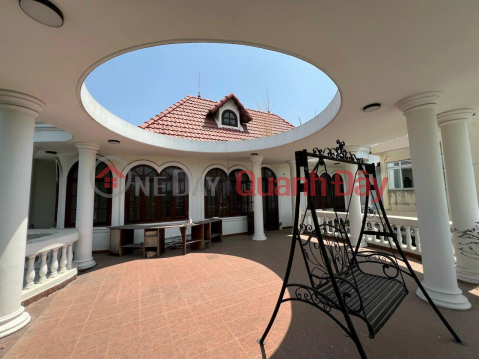 GARDEN VILLA - Architectural swimming pool for sale at Hiep Binh Chanh, Thu Duc District, Ho Chi Minh City _0