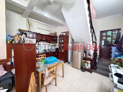D2260 CHỦ NGỘP THỞ - GIẢM GẦN 7 TỶ - 181M2 NGAY CHỢ _0
