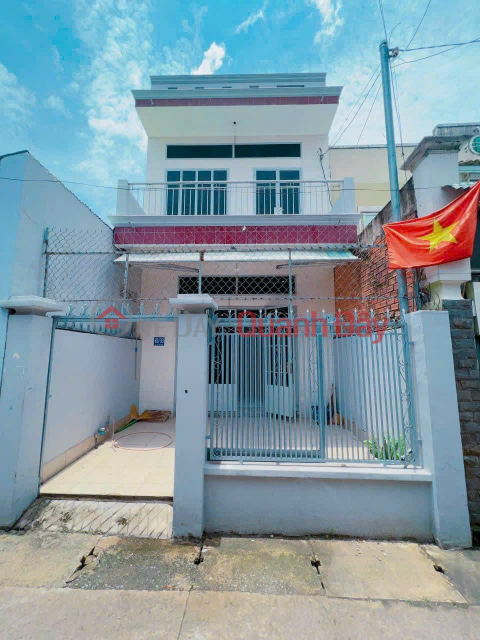 House for sale with 1 ground floor 1 floor, Tan Phong ward, near Phuc Hai market, car road only 3 billion 1 _0