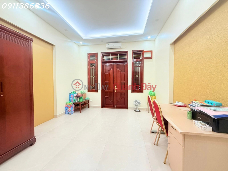 , Please Select Residential, Sales Listings đ 36.6 Billion