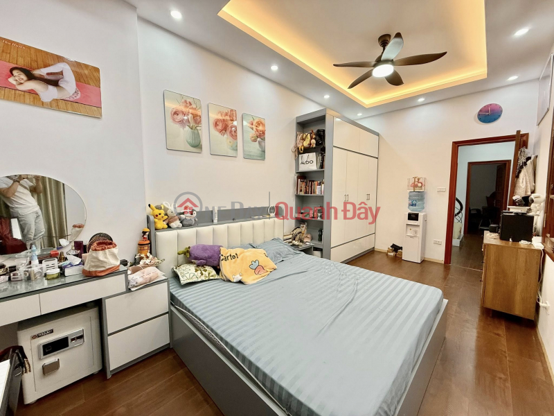 House for sale on Le Dai Hanh street, 25m2, 5 floors, 3 bedrooms, 3.3m frontage, price slightly over 8 billion VND, wide and airy alley. Sales Listings