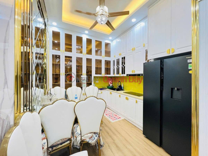 đ 13.88 Billion Dang Tien Dong 67m 5 floors 13.88 billion car parking at VIP gate 0986073333