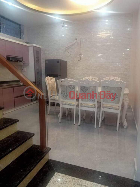 HOUSE FOR RENT 193 VAN CAO 4-storey house with Kieu Son face (2 open sides),both living and business Rental Listings