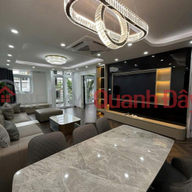 HIẾM CÓChung cư Liễu Giai - Đội Cấn 90m2- 3PN Nội thất xịn sò, 8.68 tỷ Ba Đình _0
