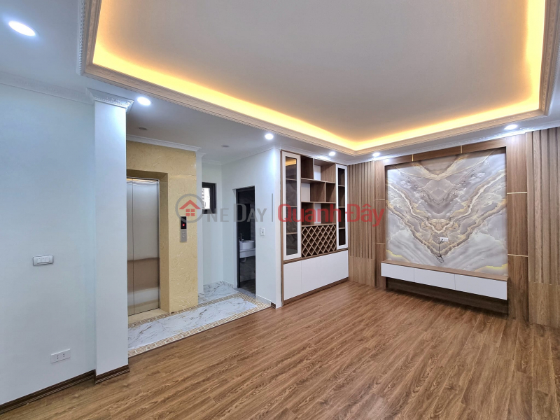 Property Search Vietnam | OneDay | Residential, Sales Listings | House for sale 66m2 alley 32 An Duong, Tay Ho Garage 2 7-seat car avoid Corner lot Busy business 9.8 Billion