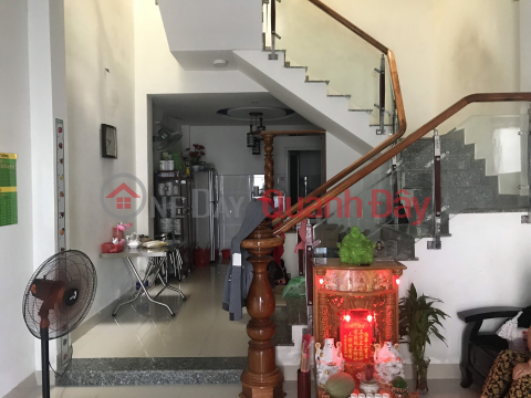 A 4-storey house right on the beach town of My Khe Vo Van Kiet Da Nang is only 4 billion-0901127005. _0