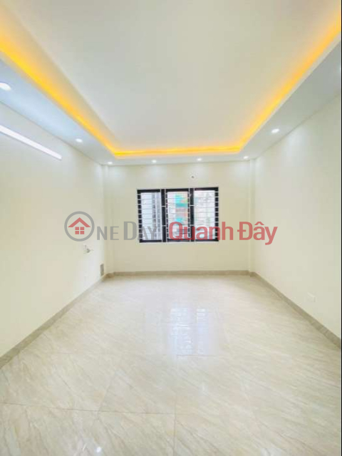 Newly built beautiful house in O Cach, Viet Hung, 30m2x 5t, Southeast, near the market, close to the street 3 billion _0