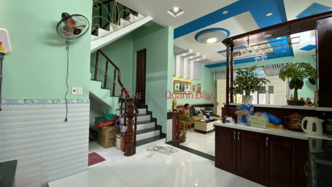 đ 6,8 tỷ HẺM XỊN XE HƠI NÉ NHAU - NGANG LỚN 5.3M VUÔNG VỨC - 56M2 - KỀ BÊN BÌNH LONG - NGUYỄN SƠN - LÊ THÚC HOẠCH -
