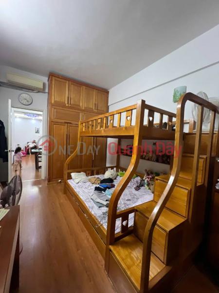 đ 4.99 Billion | 3-AIRY CORNER APARTMENT IN APARTMENT NO17-1 SAI DONG - FULL LUXURY WOODEN FURNITURE FREE!