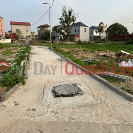For only 2 billion VND - own 69m² of land right next to the paved road, adjacent to Quang Minh Industrial Park. _0