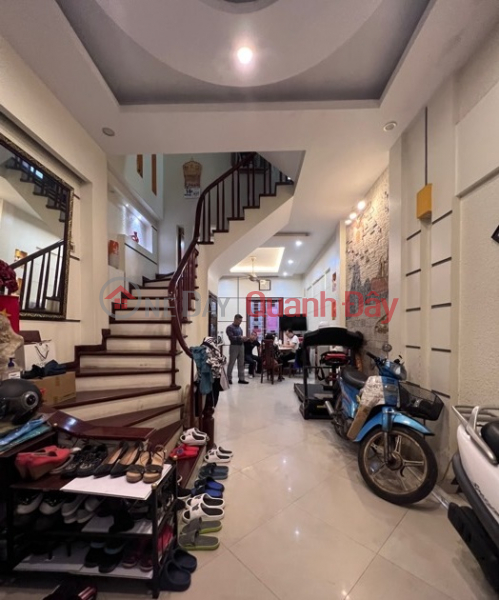 NHÀ ĐẸP – TRUNG TÂM QUẬN ĐỐNG ĐA - 2 MẶT THOÁNG – TIỆN ÍCH NGẬP TRÀN – 41M2, 6.4 TỶ Niêm yết bán