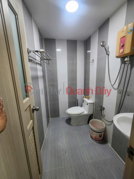 Bán nhà mới đẹp 36m2 2 lầu ngay chợ Phạm Thế Hiển 2pn chỉ nhỉnh 2,1 tỷ ctl, Việt Nam, Bán, đ 2,1 tỷ