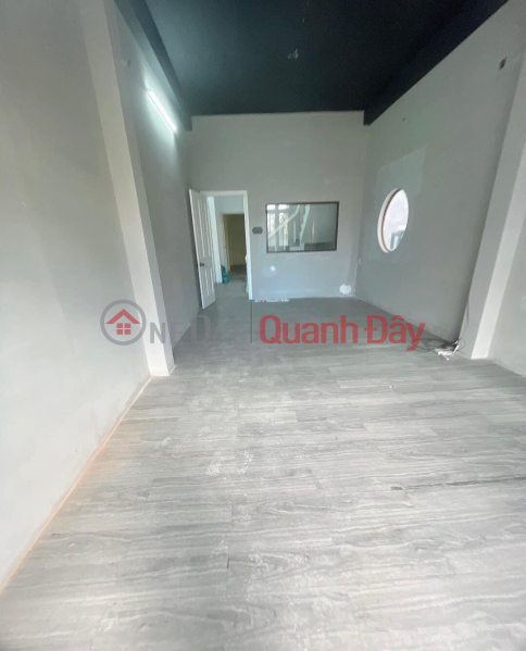 ₫ 15 Million/ month, 3-storey house for rent in front of Phan Chau Trinh - right near Chu Van An
