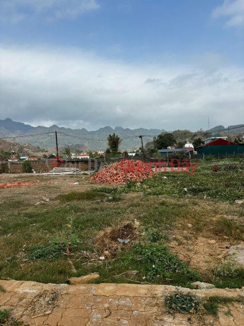 CHEAPEST LAND PLOT IN MOC CHAU TOWN IN THE AREA AT THE PRESENT - HIGH PROFITABLE INVESTMENT OPPORTUNITY. _0