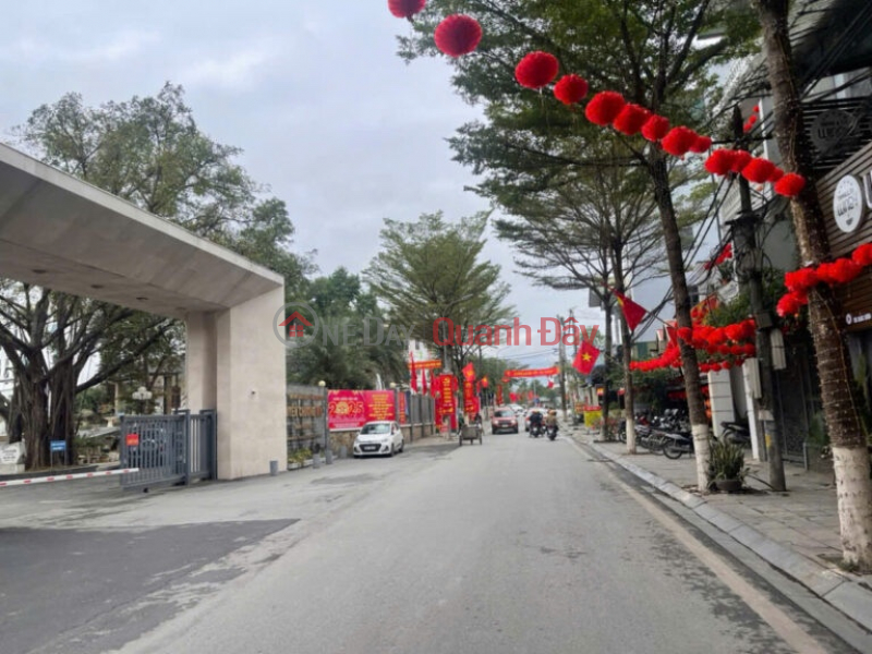  | Please Select Residential, Sales Listings, đ 10 Million