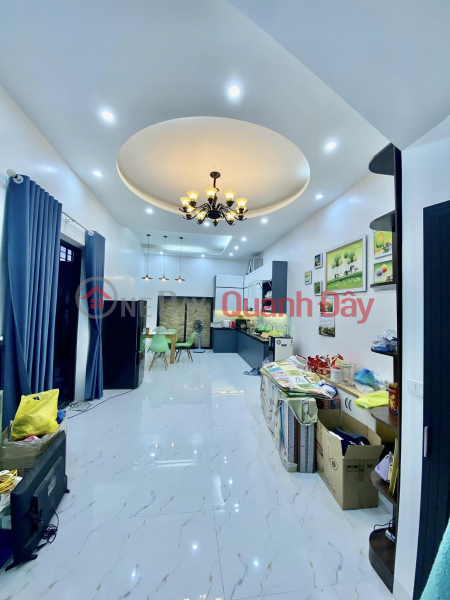 Selling Truong Dinh house 42m2 x 5 floors, price 3.95 billion, near the road, ready to live, new house Sales Listings