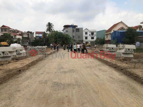 EXTREMELY SHOCKING 100M LAND LOT WITH 10M ROAD FOR 1.9X BILLION IN GROUP 6 OF AN DUONG TOWN _0