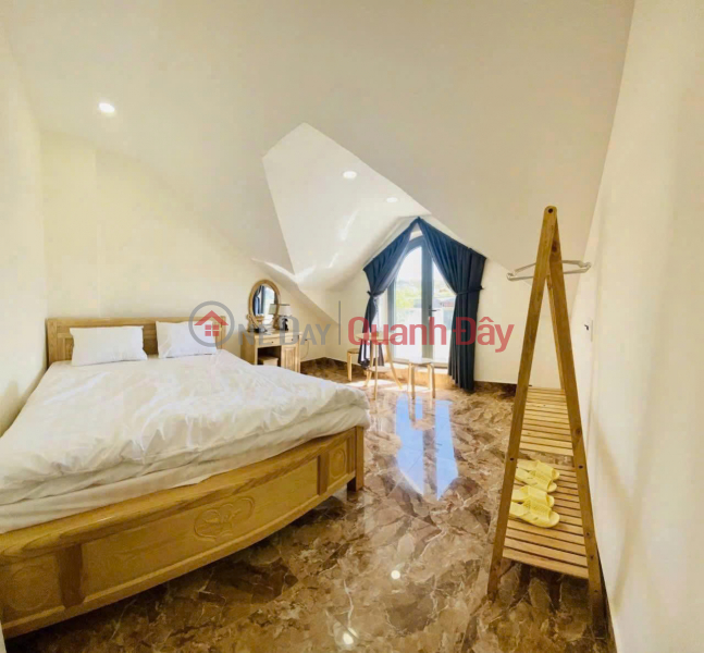 Villa for rent with 5 bedrooms on Me Linh Street, Ward 9, Da Lat, price 17 million VND. Rental Listings