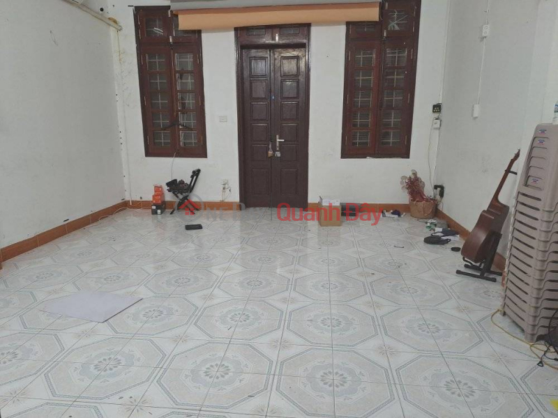 Property Search Vietnam | OneDay | Residential | Rental Listings, Car Parking Alley House for rent on Vu Thanh Street, Hao Nam, Dong Da, area 51m - 4.5 floors - price 15.5 million