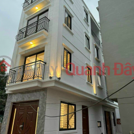 House for sale at the end of Trinh Van Bo Street, 3km from My Dinh 35m2 Corner lot 4 floors price 2.x Billion VND _0