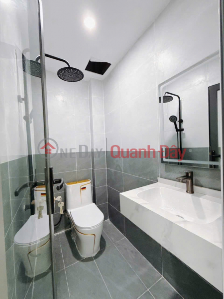 đ 4,45 tỷ, SIÊU PHẨM NHÀ ĐẸP 3 TẦNG - TRUNG TÂM QUẬN 4 - VÀO Ở NGAY.