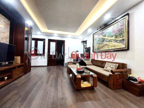 Giảm chào 1 tỉ! Bán nhà mặt phố Trung Phụng, 50m2, 8 tầng, mặt tiền 4.2m, 33.5 tỷ, KD đỉnh _0