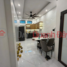 Beautiful 4-story house, 4 bedrooms, built by the owner, located on Vu Xuan Thieu Street, 49m2, priced at 9.3 billion VND, Long Bien District, Hanoi. _0