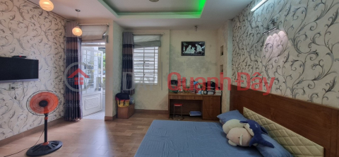 House for sale in front of Bau Cat, ward 14 Tan Binh, 4mx18m, 4 bedrooms, cheap price. _0