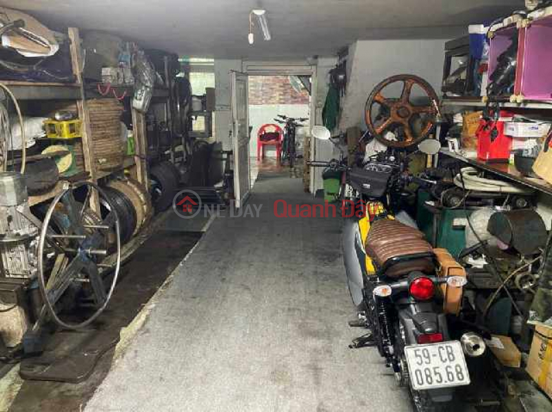House next to Vo Van Kiet street, District 5 Sales Listings