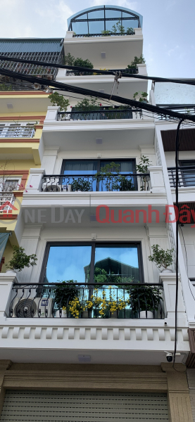 đ 6 Million/ month House for rent on 1st floor - Phuong Mai car alley, Kim Lien, Dong Da, area 45 m2 - Open floor - price 6 million.