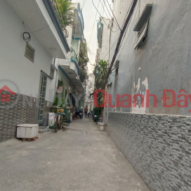 Just over 2 billion to have a 3-storey house with 3m alley on Pham Van Chieu Street, Go Vap _0