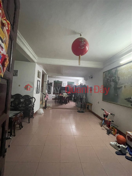 An Duong Vuong Townhouse for Sale in Tay Ho District. 81m Frontage 6m Approximately 14 Billion. Commitment to Real Photos Accurate Description. Owner, Vietnam Sales | ₫ 14.4 Billion