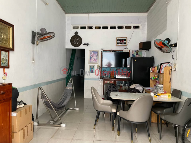 HOUSE FOR SALE - SINGLE-STORY HOUSE IN A SHORT ALLEY OFF TAY SON STREET - QUY NHON. CODE: Sales Listings