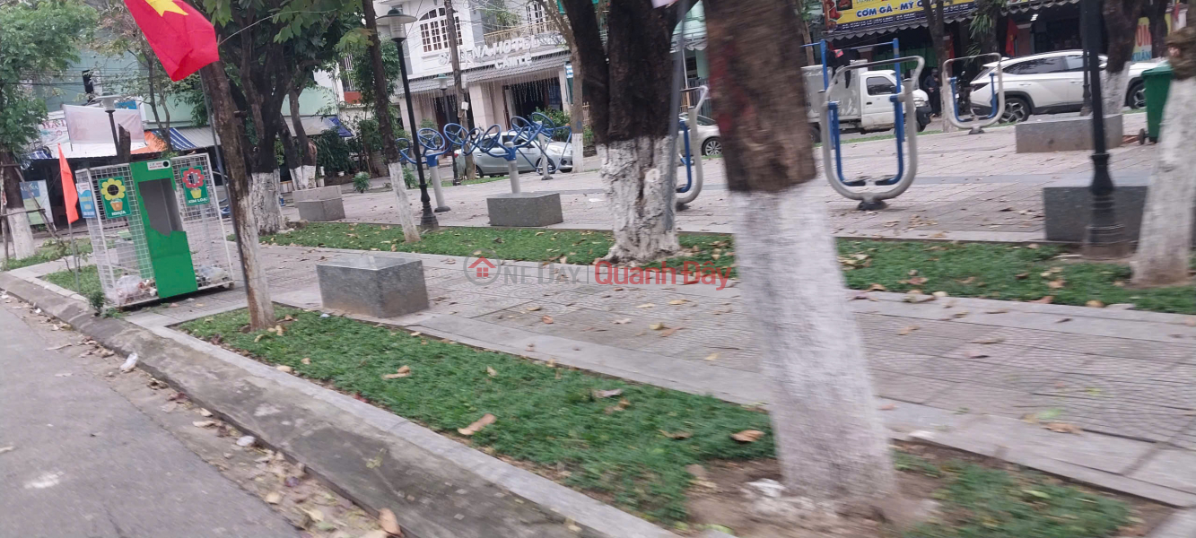 đ 5.6 Billion, ► Front house on Dang Van Ngu street, 7.5m wide, near Cam Le market, 3 open sides, for business, 100m2, old C4, 5.x billion