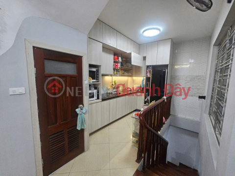 House for sale on Hoang Hoa Tham, Ba Dinh, corner lot, 3-storey alley, 30m2, 5 floors, only 9.4 billion _0