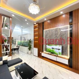 Hoang Quoc Viet house for sale, car park at gate 10 meters away, car avoids sidewalks on both sides _0