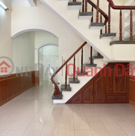 ► 5m straight alley, view of Trung Nu Vuong street, 73m2, 5.2m wide, 3 open sides, 4.x billion _0