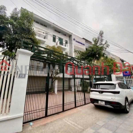 ULTRA VIP AREA ON HOANG CAU STREET<br \/> - ADMINISTRATIVE CENTER - FRONT AND BACK YARD - ELEVATOR - TOP BUSINESS _0