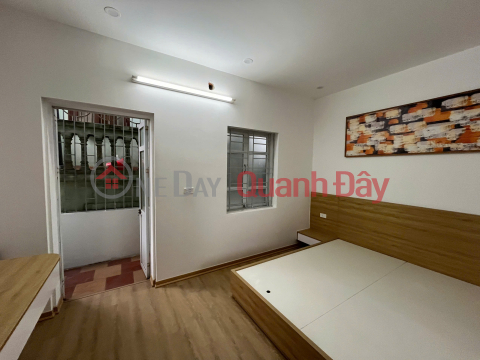 Only 1 house on Tran Huu Tuoc Dong Da, 35m2, 4 floors, open alley, beautiful house, ready to move in, only over 6 billion, contact 0817606560 _0