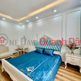 NEW 5-FLOOR HOUSE IN TAY HO DISTRICT - 10M TO THE CAR TO THE STREET - Area: 40M2 MT: 3.6M INCLUDING 3 BEDROOMS - PRICE: OVER 4 BILLION TO OWNERS _0