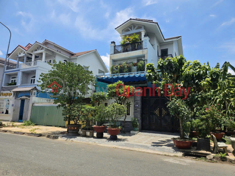 Chính Chủ Bán Mặt Tiền 20, P.Phước Long B, Q.9. DT: (8 x 20m),Chỉ 19 tỷ 500 Triệu, Tell: O911.16O.692 _0