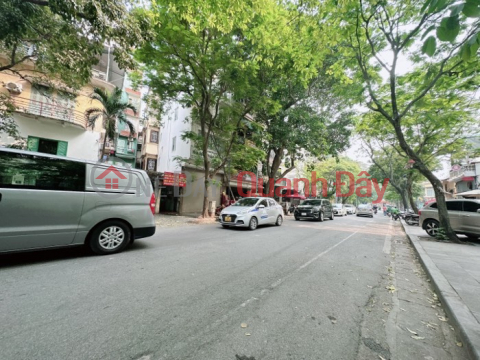 Selling house on corner lot facing Tran Hung Dao street - Hoan Kiem, 133m frontage, 10m frontage, prime location _0