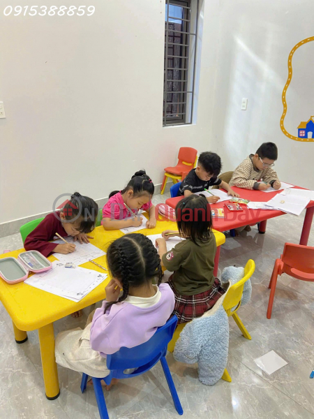 đ 5,9 tỷ Bán nhà 3 tầng siêu đẹp tại TDP Trung Bính- Phường Đồng Hới, sẵn HĐ cho thuê 13 tháng