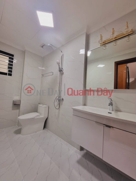 đ 28.5 Billion | HOUSE ON DONG QUAN STREET – CAU GIAY – 60M² – 6 FLOORS – CAR PARKING – TOP BUSINESS