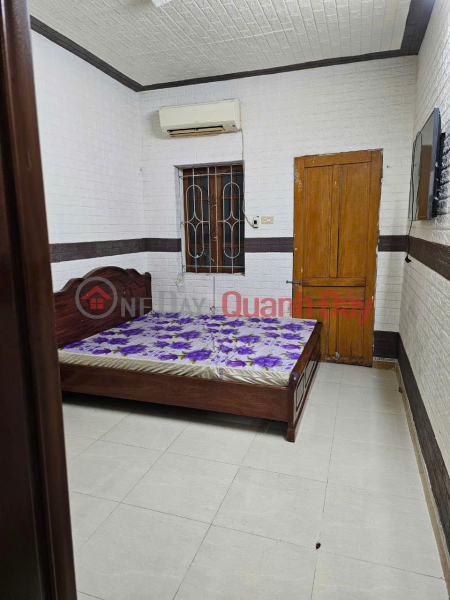 đ 6.5 Million/ month, Whole house for rent in Goc De alley, 45m2, 3 floors, 6.5 million