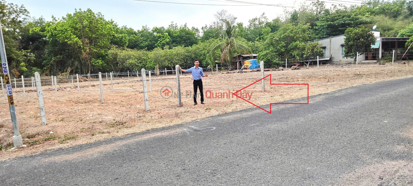 Selling a plot of land in Chon Thanh town with 12m plastic frontage, residential land, ready book Sales Listings