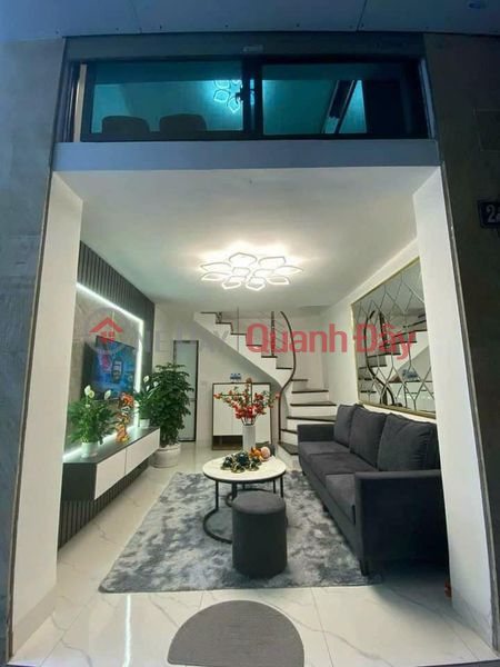 5-FLOOR HOUSE FOR SALE IN DAN COMMUNE, DONG DA DISTRICT Area: 20M2 5 FLOORS 3 BEDROOM PRICE: 2.75 BILLION OWNER LEAVES ALL FUN INTERIOR Sales Listings