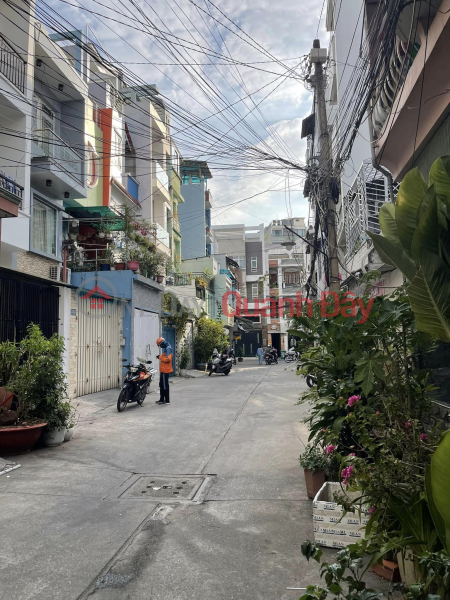 Car Alley Avoiding Each Other, 5 Floor Concrete Building, To Hien Thanh, District 10 Sales Listings